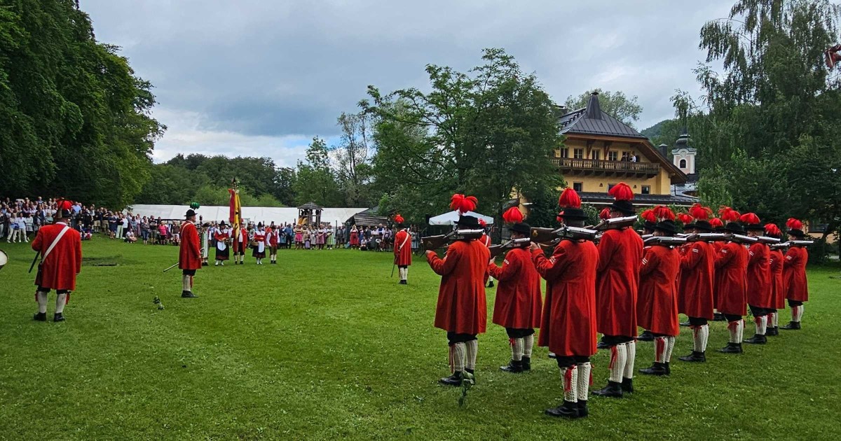 Schützentanz der Jakobischützen - Foto: TVB Puch
